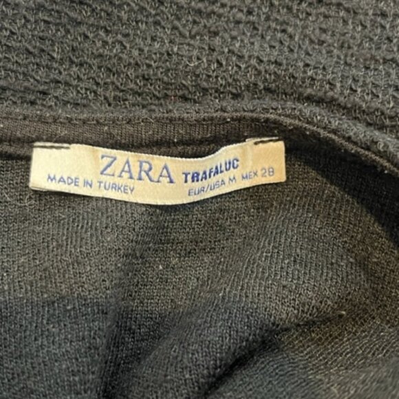Zara Trafaluc Short Sleeve Shirt in Back with White Detail on Sleeves – Medium - Picture 5 of 5